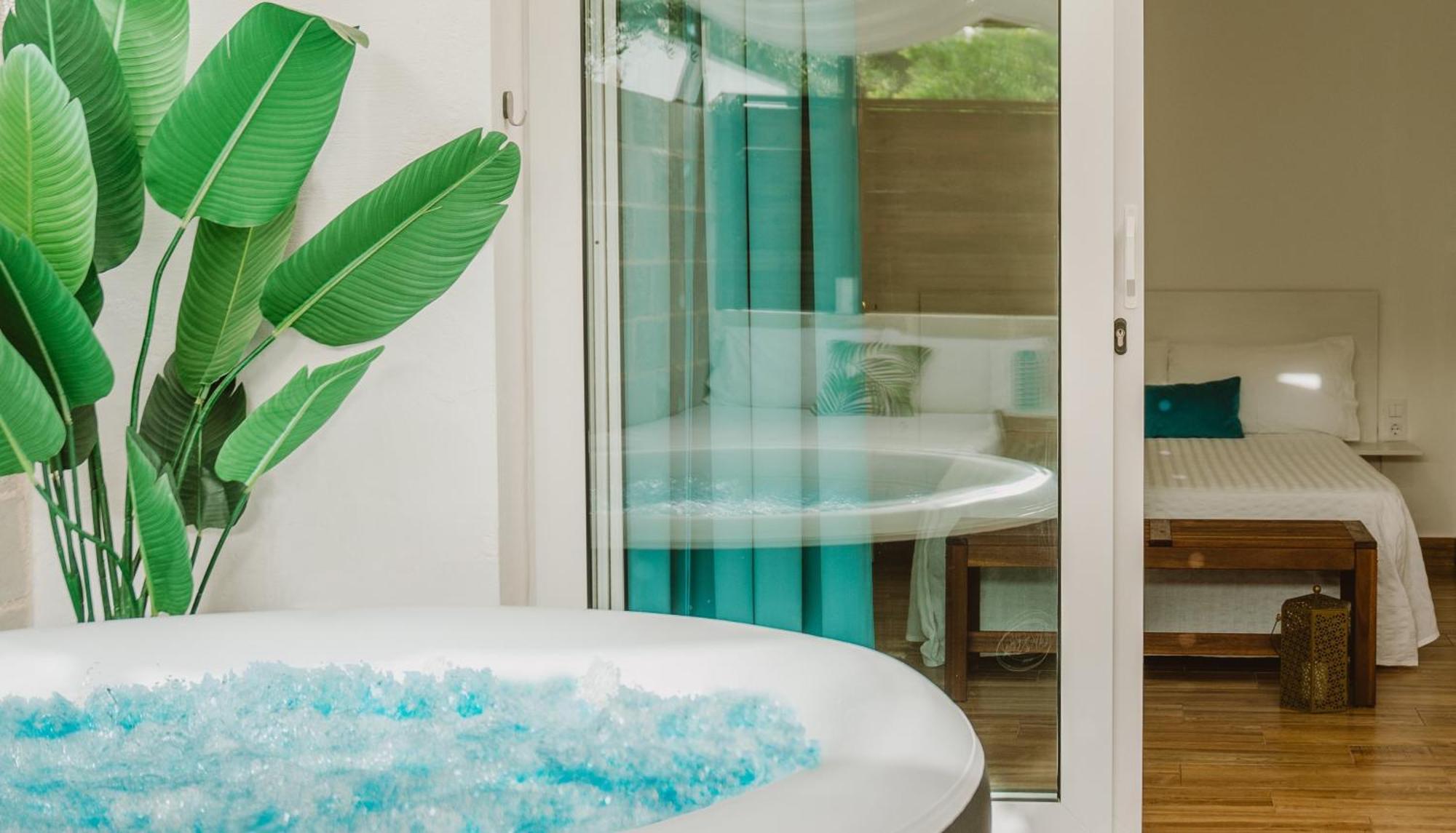 Ferienwohnung La Calita Escondida - Jacuzzi Y Cocina En Terraza Privada - Piscina Y Parking Gratis Chiclana de la Frontera Exterior foto